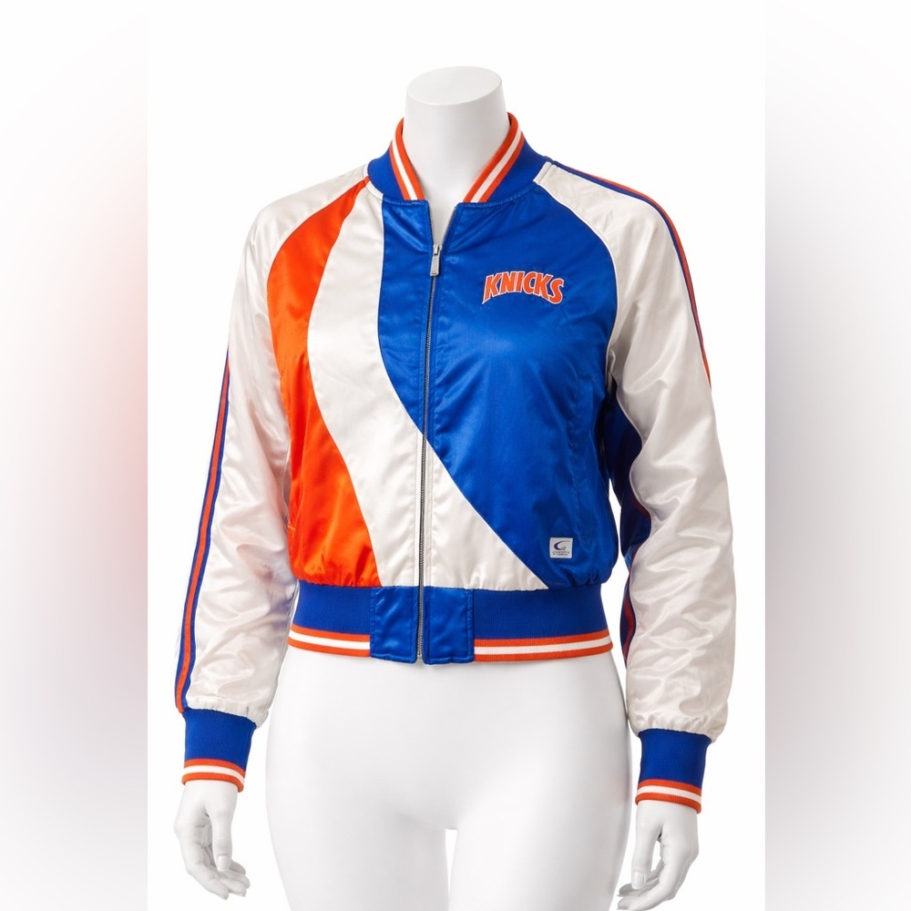 1990s Women’s New York Knicks G-III Sports by Carl Banks Satin Bomber Jacket